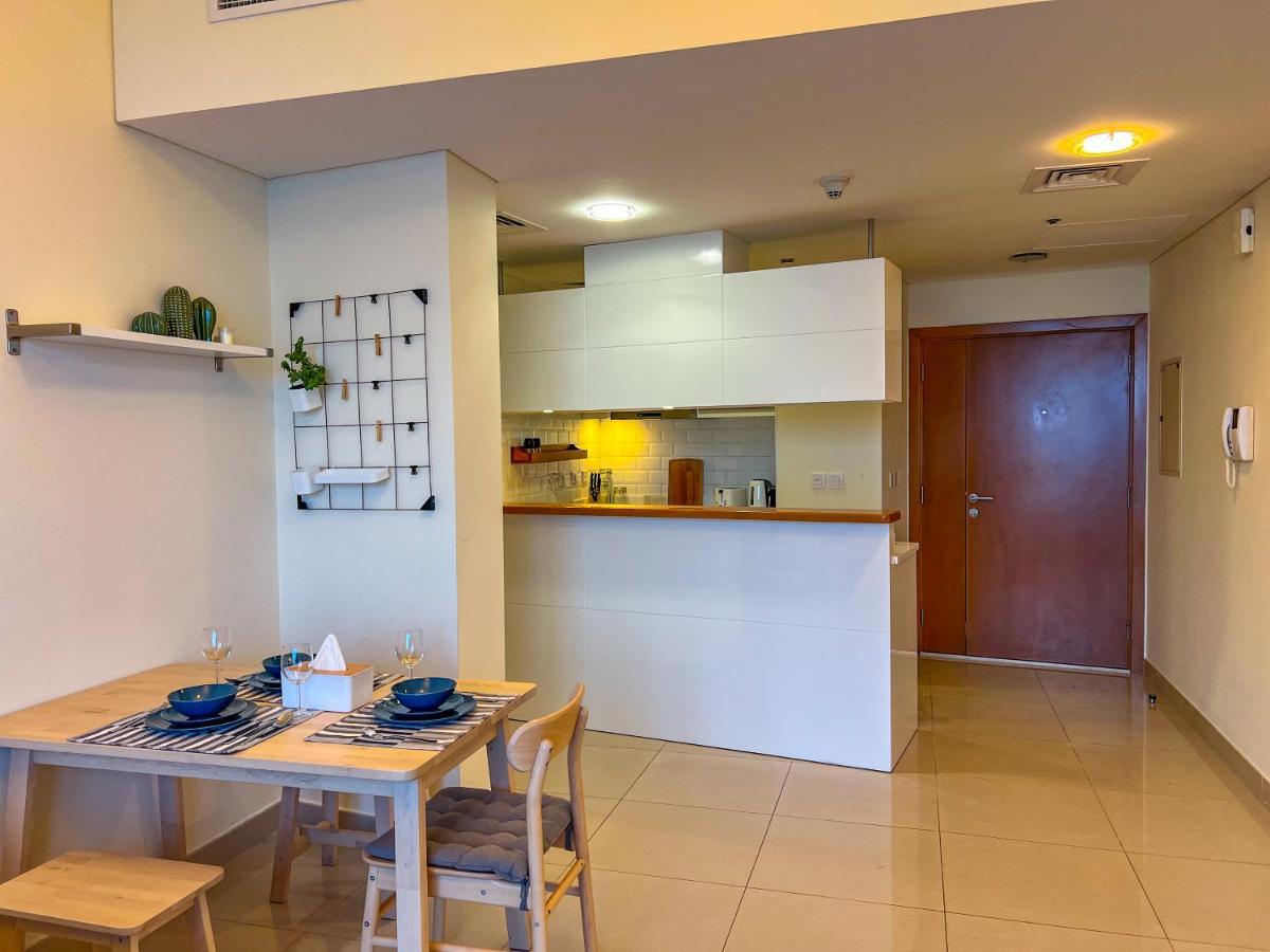 Exquisite, Luxe 1Bd Apartment, Unparalleled Sea Views, Prime Dubai Marina Location & Full Kitchen By "La Buena Vida Holiday Homes Bagian luar foto