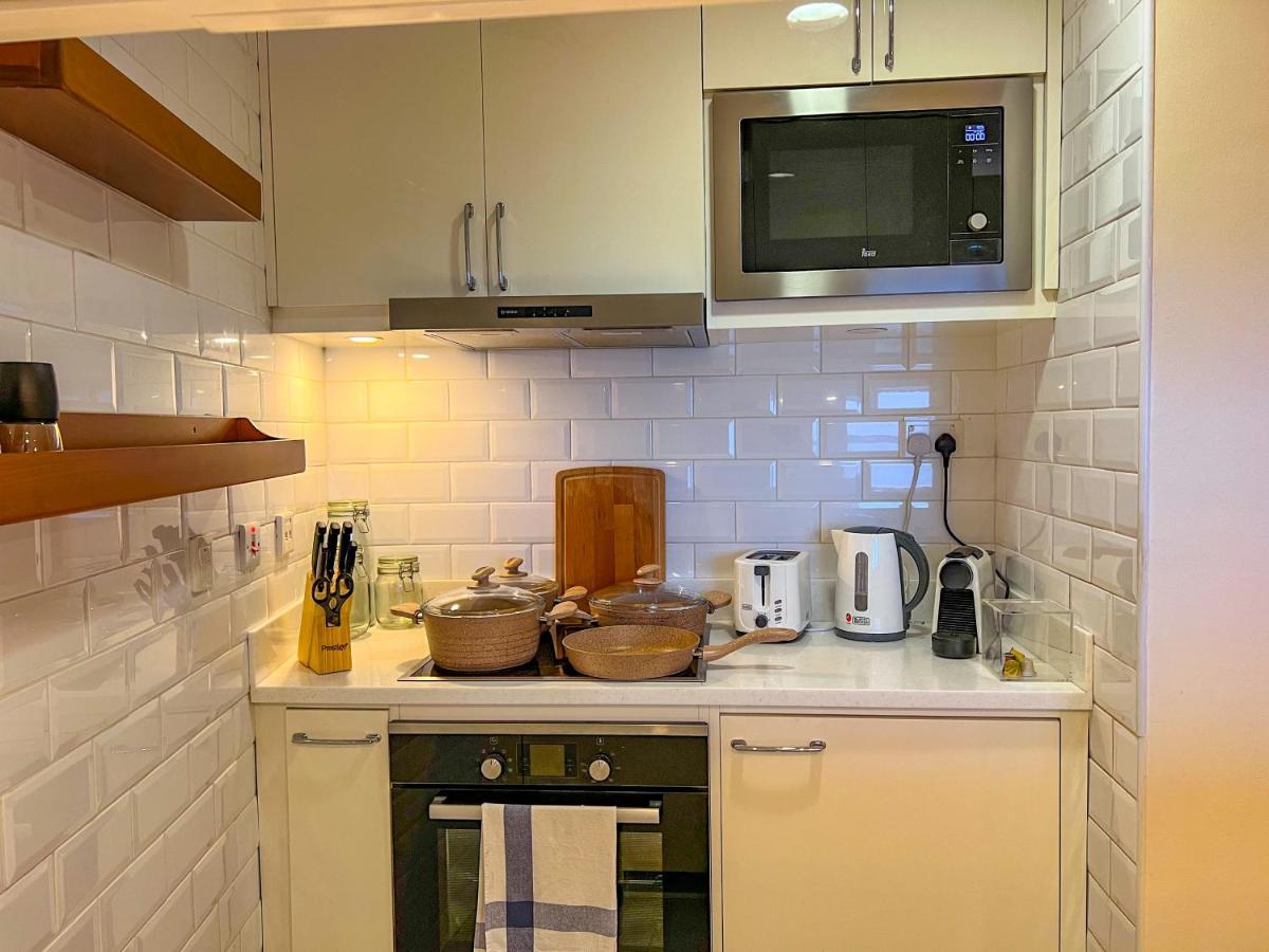 Exquisite, Luxe 1Bd Apartment, Unparalleled Sea Views, Prime Dubai Marina Location & Full Kitchen By "La Buena Vida Holiday Homes Bagian luar foto