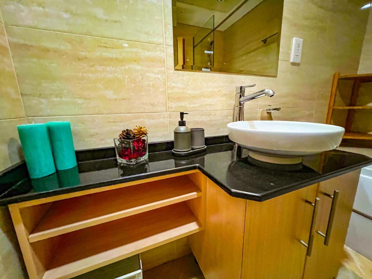Exquisite, Luxe 1Bd Apartment, Unparalleled Sea Views, Prime Dubai Marina Location & Full Kitchen By "La Buena Vida Holiday Homes Bagian luar foto