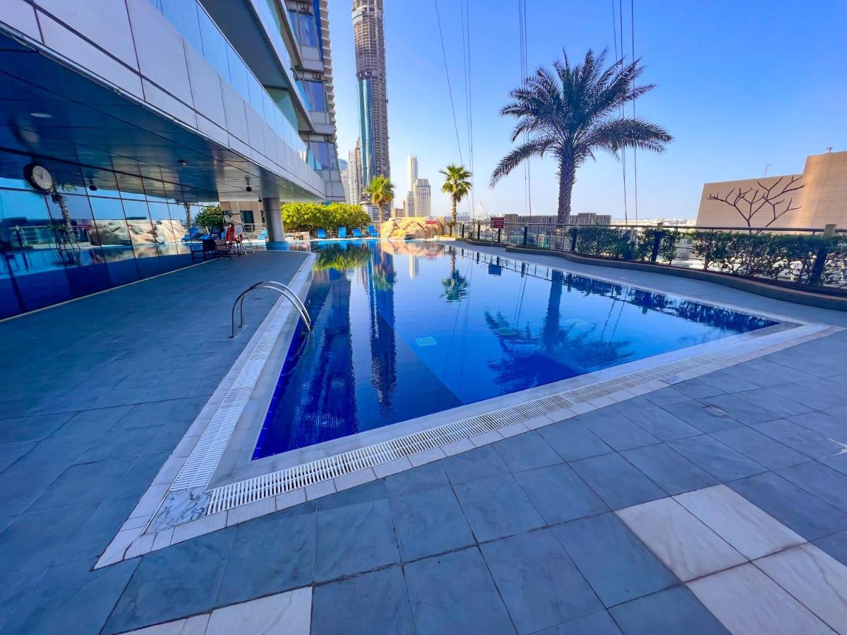 Exquisite, Luxe 1Bd Apartment, Unparalleled Sea Views, Prime Dubai Marina Location & Full Kitchen By "La Buena Vida Holiday Homes Bagian luar foto